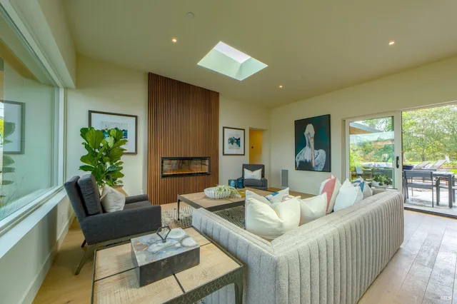 $2,395,000 | 226 1st Street East, Sonoma, CA 95476