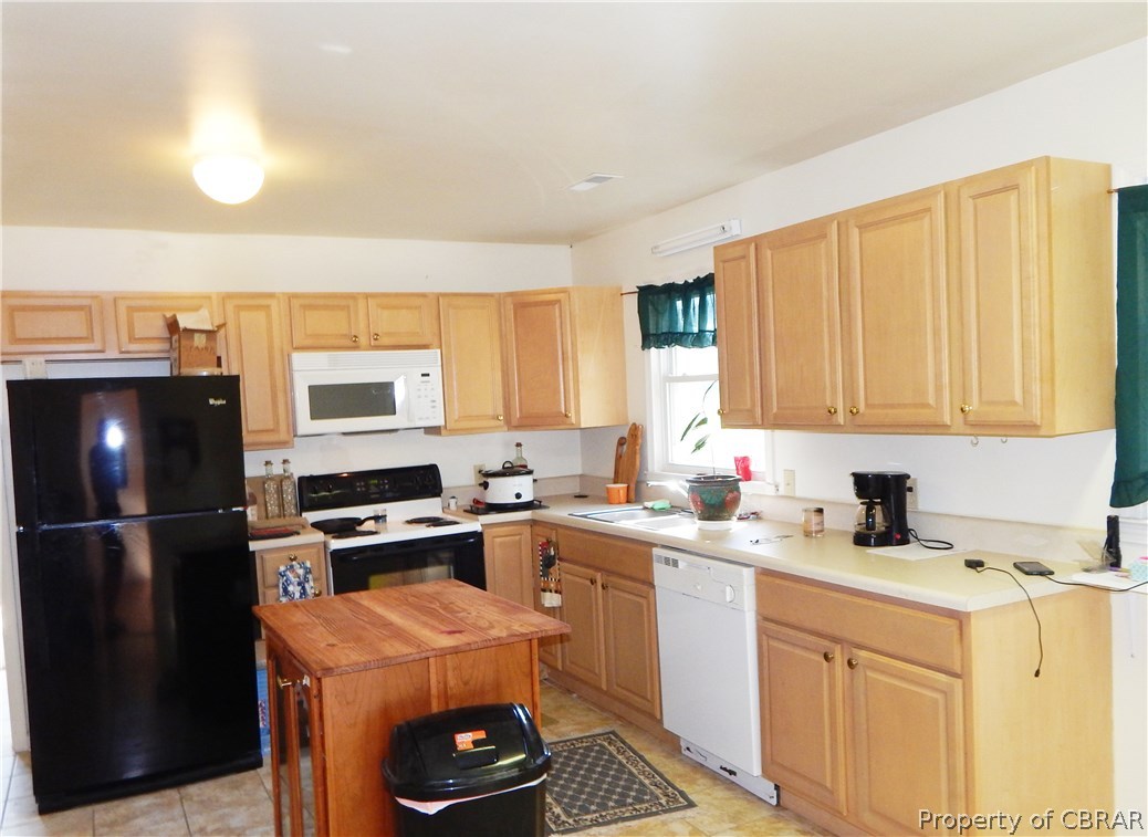 8968 River Road Lancaster, VA 22503 - Photo 2 of 16 Eat In Kitchen