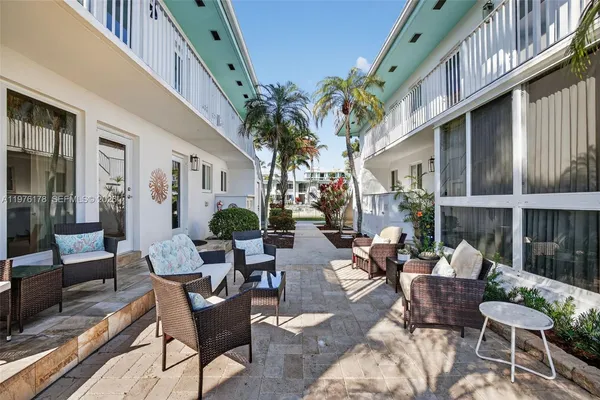 $3,200 | 180 Isle Of Venice Drive, Unit 121, Fort Lauderdale, FL 33301