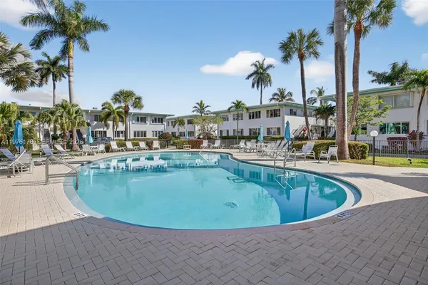 $3,200 | 180 Isle Of Venice Drive, Unit 121, Fort Lauderdale, FL 33301