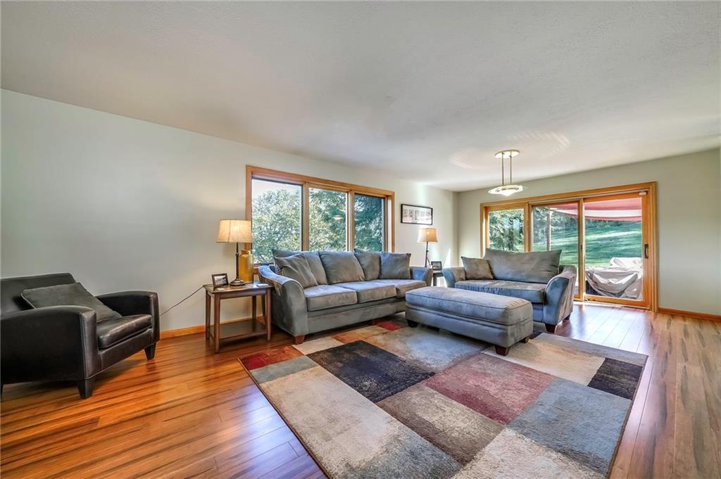 190 Becks Run Road Coraopolis, PA 15108 - Photo 3 of 25 Gallery Image 3