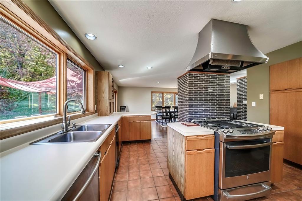 190 Becks Run Road Coraopolis, PA 15108 - Photo 10 of 25 Gallery Image 10
