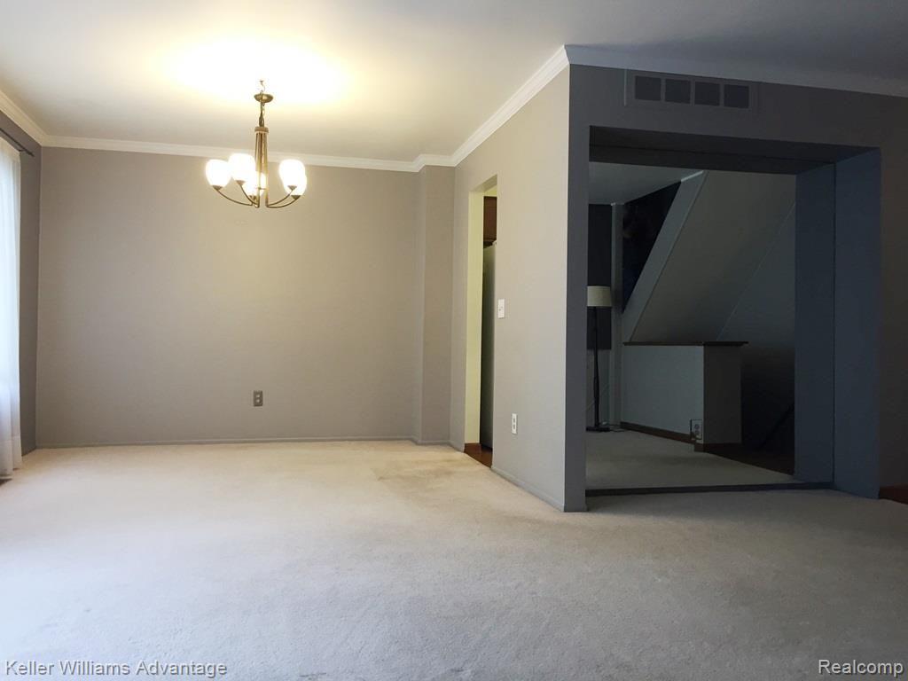 1000 Willow Grove Court Rochester, MI 48307 - Photo 10 of 18