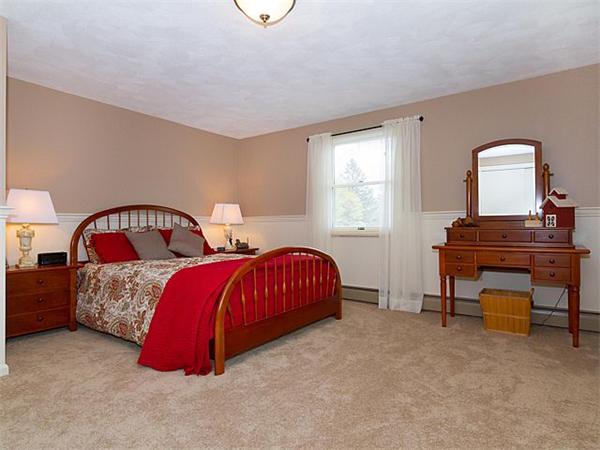 1695 Trapelo Road Waltham, MA 02451 - Photo 11 of 30