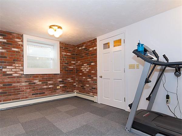 1695 Trapelo Road Waltham, MA 02451 - Photo 18 of 30