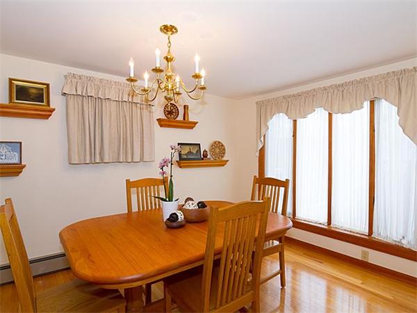 1695 Trapelo Road Waltham, MA 02451 - Photo 7 of 30