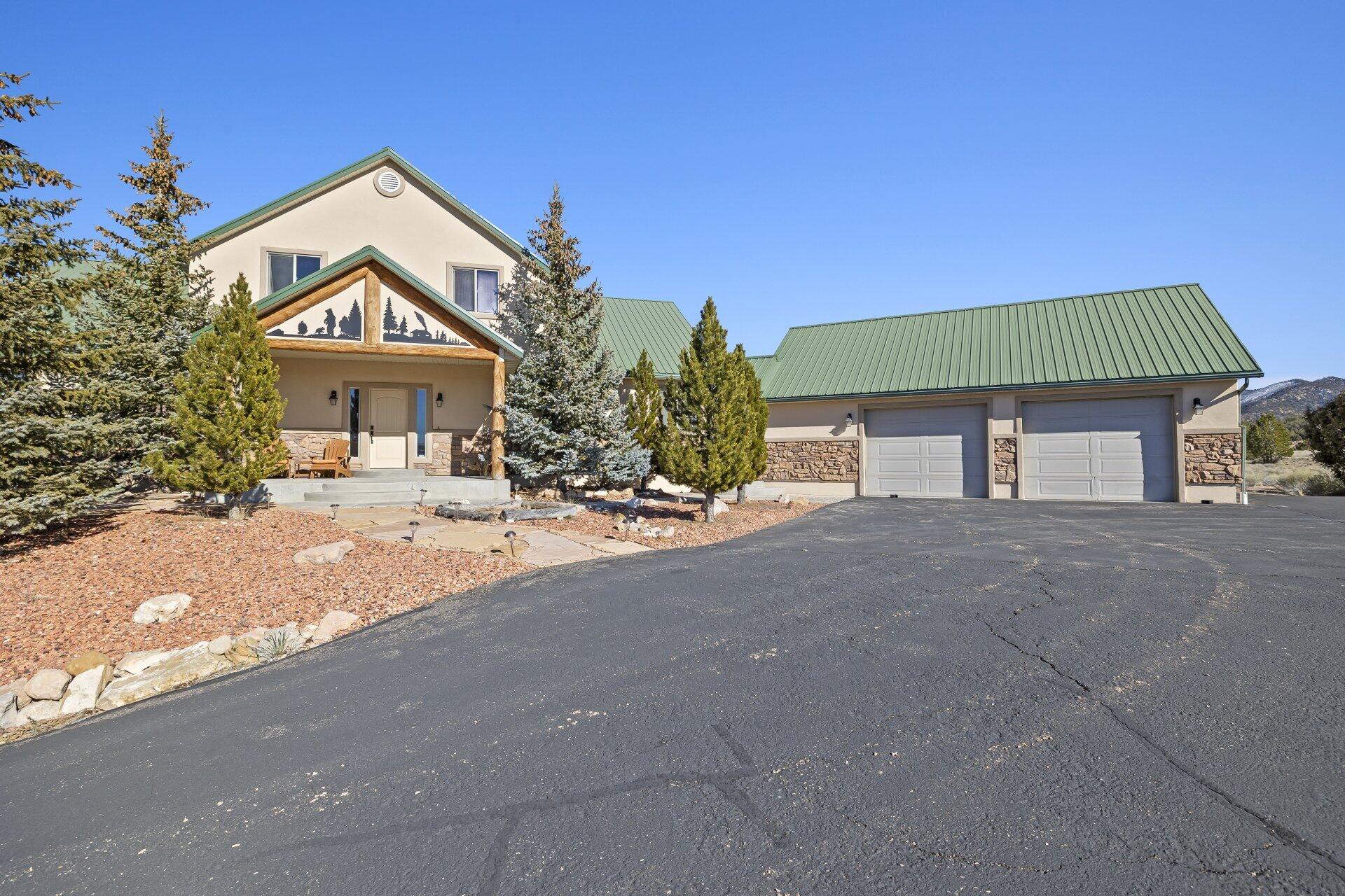 1780 Eagle Ridge Circle Hatch, UT 84735 - Photo 5 of 86 PJHR4698