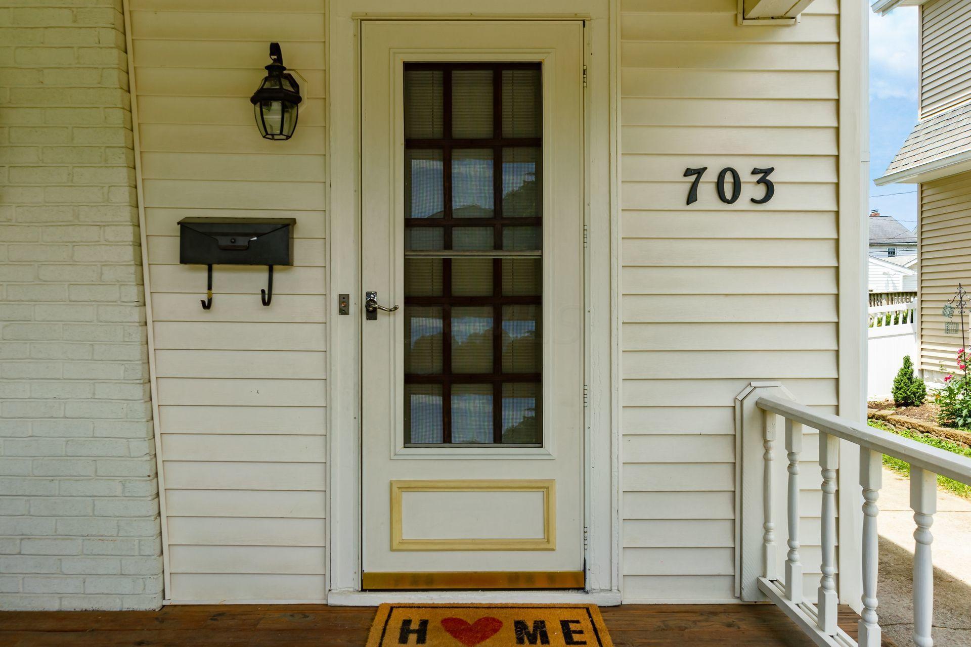 703 Vernon Road Columbus, OH 43209 - Photo 3 of 44
