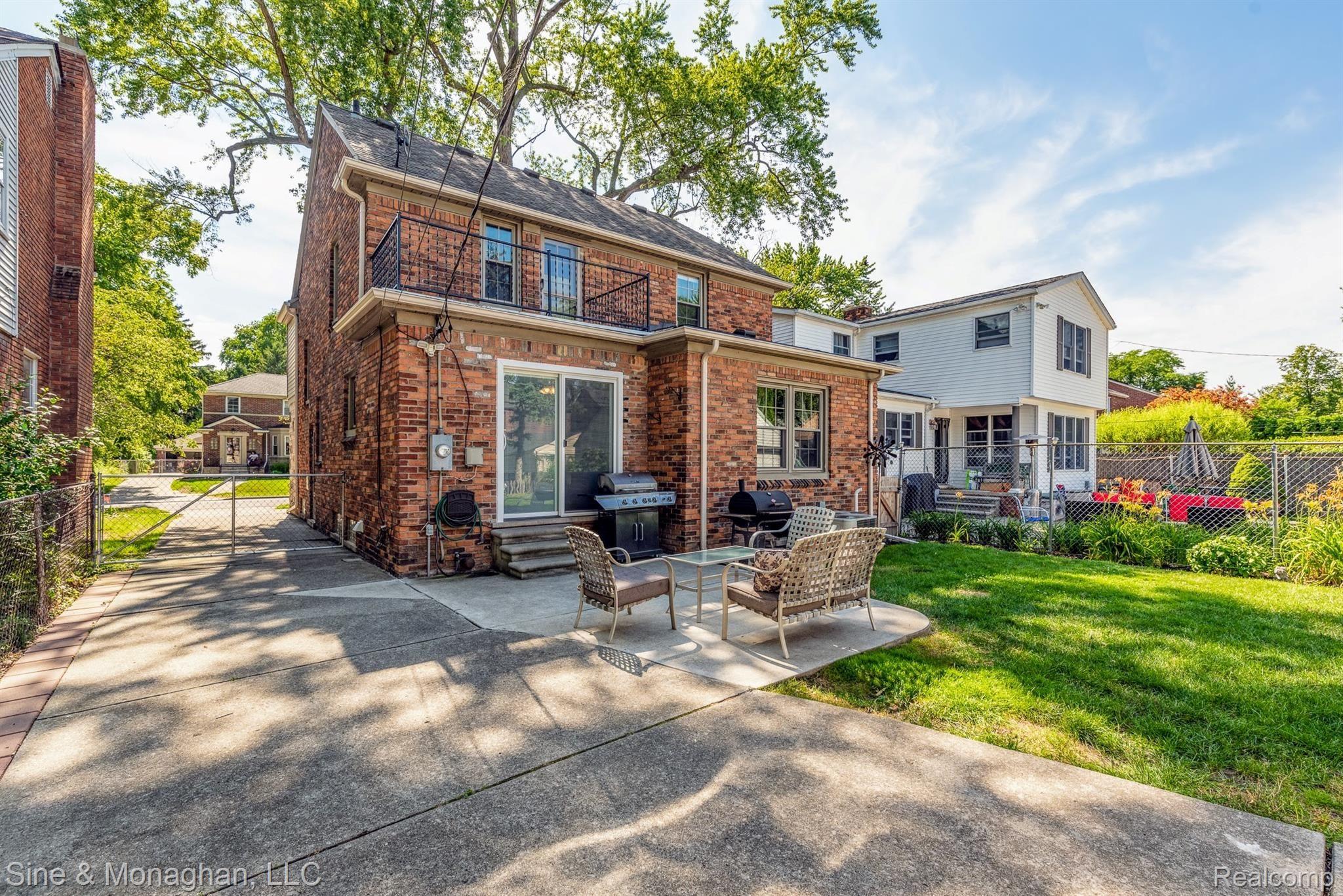 470 Fisher Road Grosse Pointe, MI 48230 - Photo 25 of 33 DSC_0263-Edit.jpg