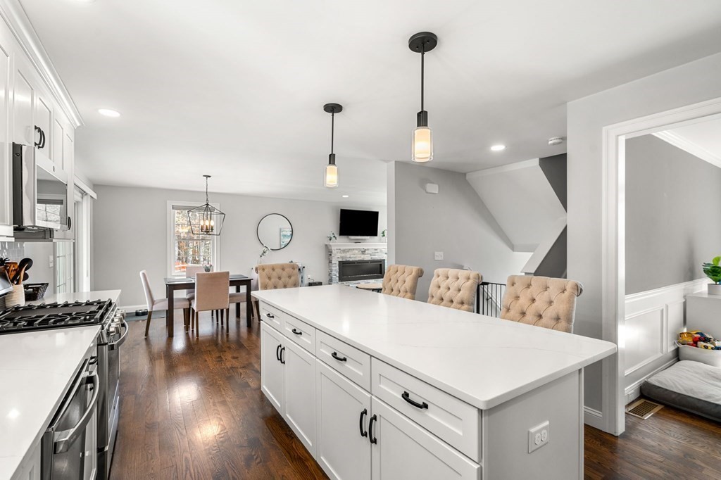 154 Cook Street Billerica, MA 01821 - Photo 8 of 41 Gallery Image 8