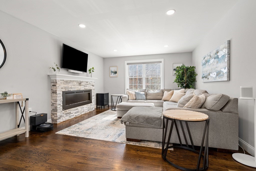 154 Cook Street Billerica, MA 01821 - Photo 10 of 41 Gallery Image 10