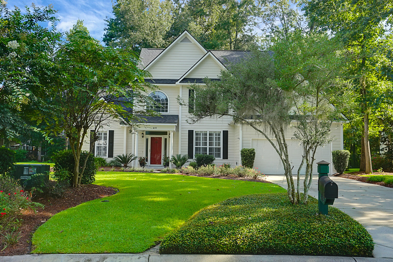 4058 Plantation House Road Summerville, SC 29485 - Photo 1 of 44 front - 4058 Plantation House