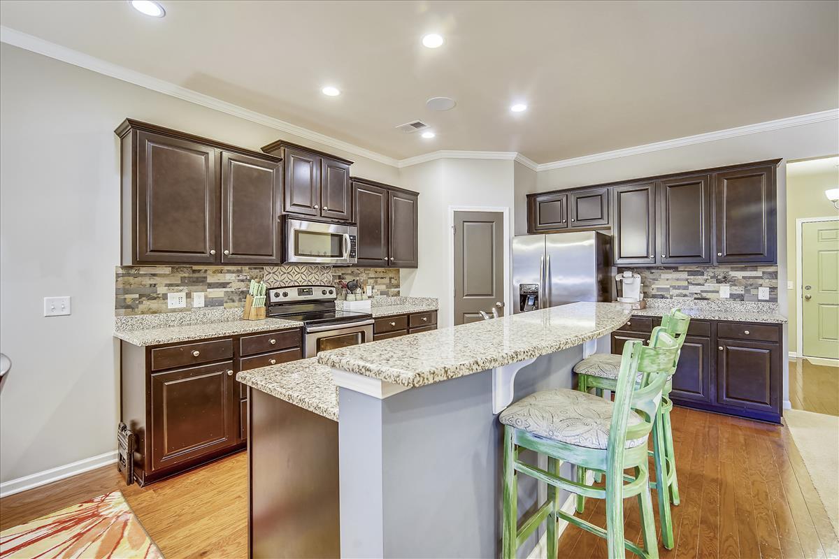 276 Decatur Drive Summerville, SC 29486 - Photo 11 of 38 Main Level-Kitchen-DSC09047