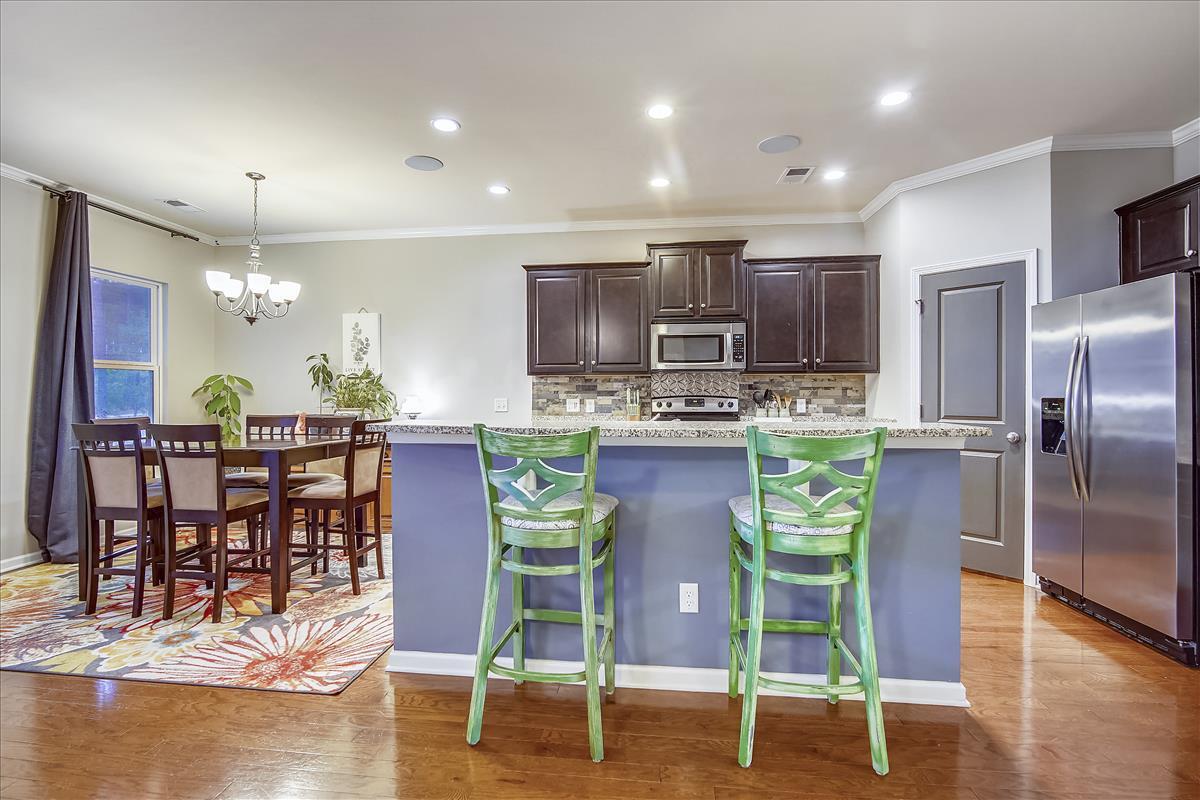 276 Decatur Drive Summerville, SC 29486 - Photo 14 of 38 Main Level-Kitchen-DSC09127