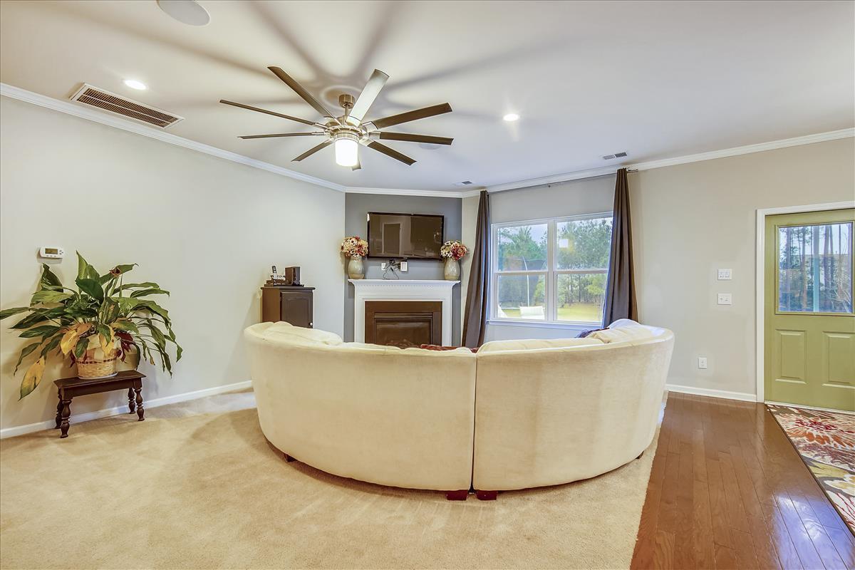 276 Decatur Drive Summerville, SC 29486 - Photo 16 of 38 Main Level-Living Room-DSC09037