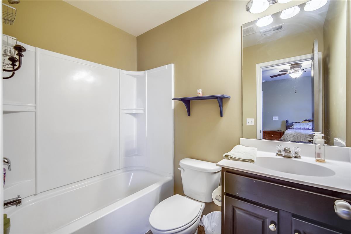 276 Decatur Drive Summerville, SC 29486 - Photo 22 of 38 Upper Level-Bath 3-DSC09087