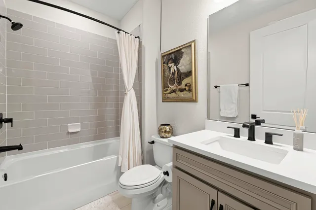 $3,100 | 70 Salazar Street, St. Augustine, FL 32095