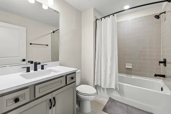 $3,100 | 70 Salazar Street, St. Augustine, FL 32095