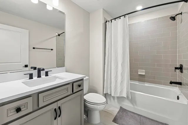 $3,100 | 70 Salazar Street, St. Augustine, FL 32095