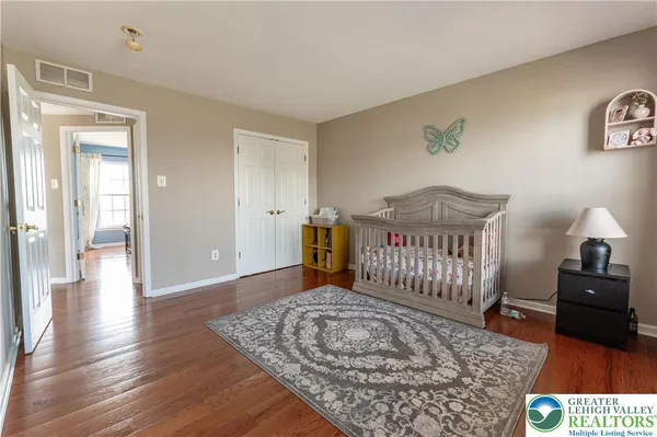 $725,000 | 7 Lower Way Road, Easton, PA 18045