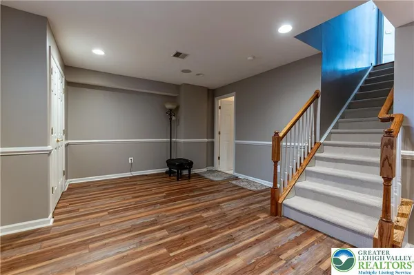 $725,000 | 7 Lower Way Road, Easton, PA 18045