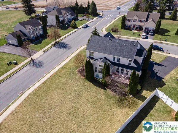$725,000 | 7 Lower Way Road, Easton, PA 18045