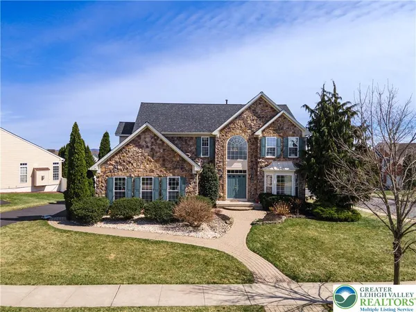 $725,000 | 7 Lower Way Road, Easton, PA 18045