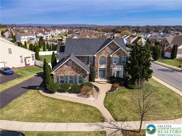 $725,000 | 7 Lower Way Road, Easton, PA 18045