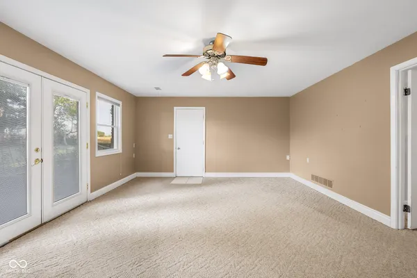 $630,000 | 3660 East 300 South, Columbus, IN 47201