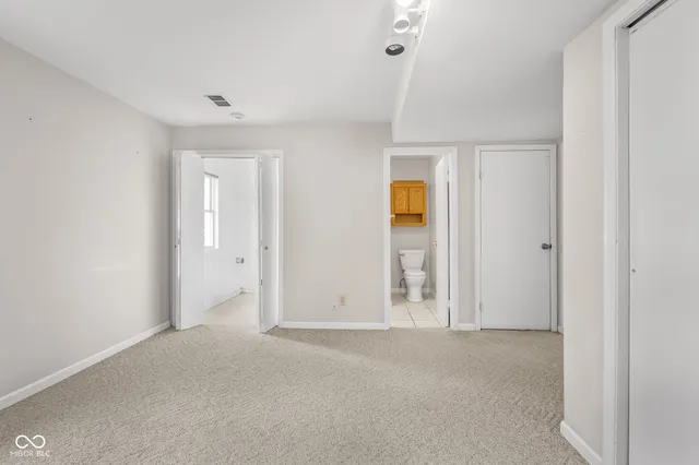 $675,000 | 3660 East 300 South, Columbus, IN 47201