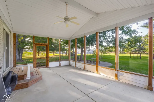 $630,000 | 3660 East 300 South, Columbus, IN 47201