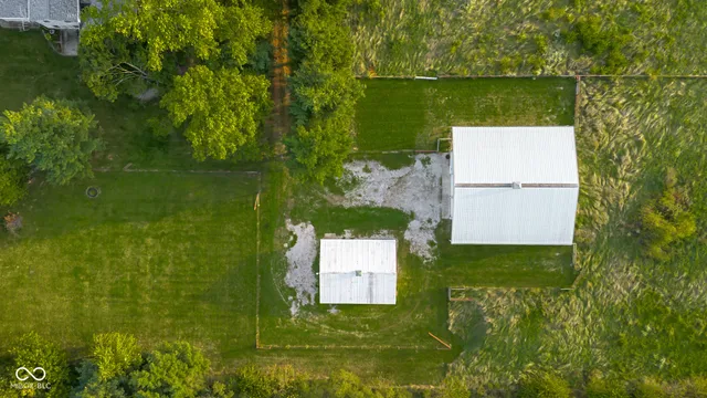 $675,000 | 3660 East 300 South, Columbus, IN 47201