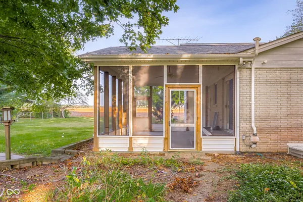 $630,000 | 3660 East 300 South, Columbus, IN 47201