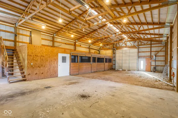 $630,000 | 3660 East 300 South, Columbus, IN 47201