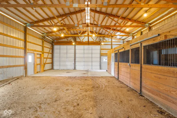 $630,000 | 3660 East 300 South, Columbus, IN 47201