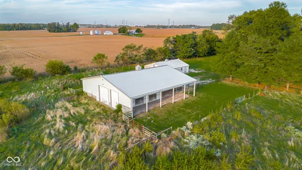 $630,000 | 3660 East 300 South, Columbus, IN 47201