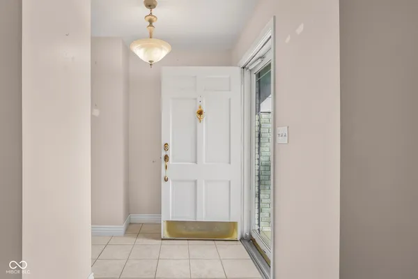 $630,000 | 3660 East 300 South, Columbus, IN 47201