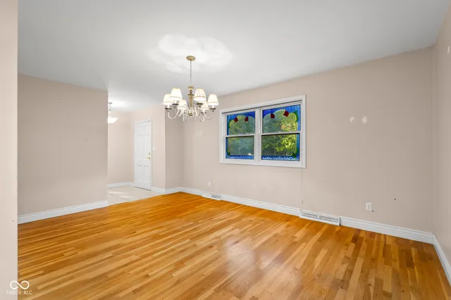 $675,000 | 3660 East 300 South, Columbus, IN 47201