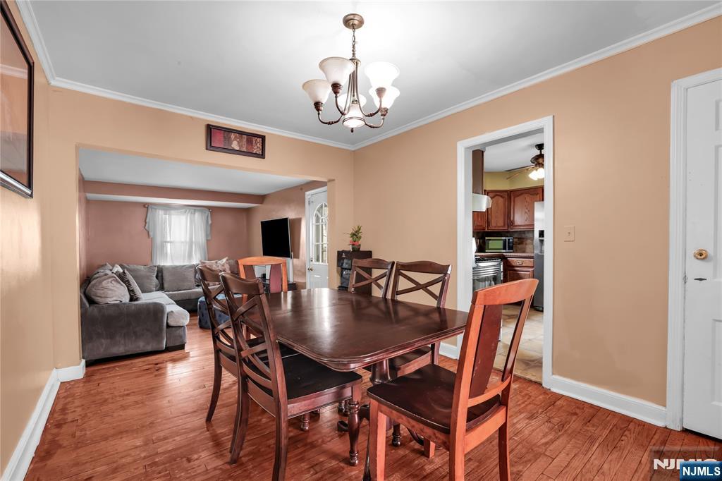 1875 Pilgrim Way Union, NJ 07083 - Photo 11 of 36