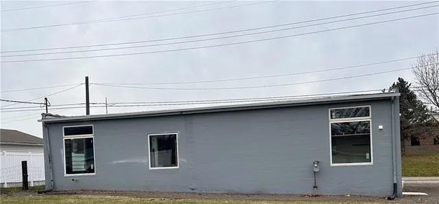 $2,000 | 97 Clyde Street, Ellwood City, PA 16117