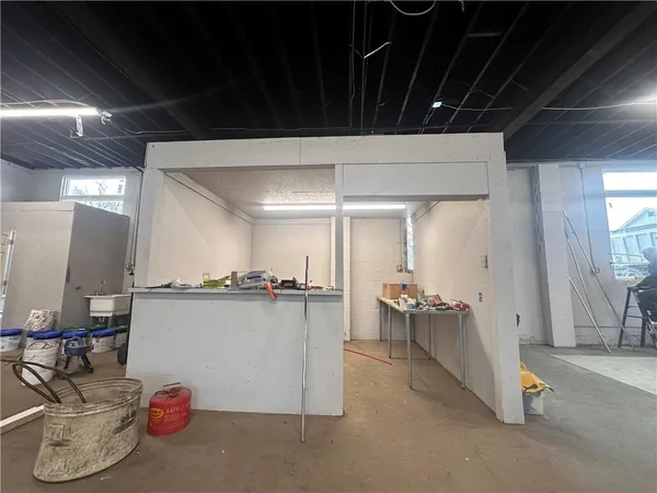 $1,800 | 97 Clyde Street, Ellwood City, PA 16117