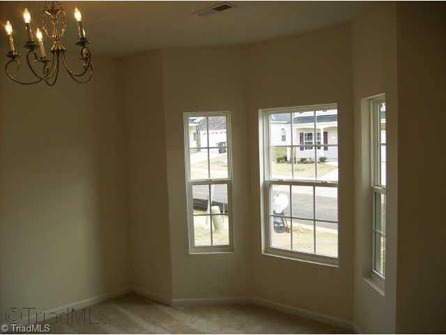 165 Everidge Road Winston-Salem, NC 27103 - Photo 5 of 5 Other. dining