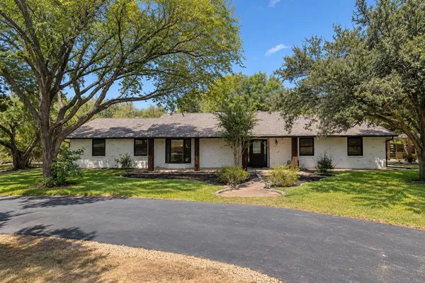 $600,000 | 453 Rocky Acres Road, Cedar Hill, TX 75104