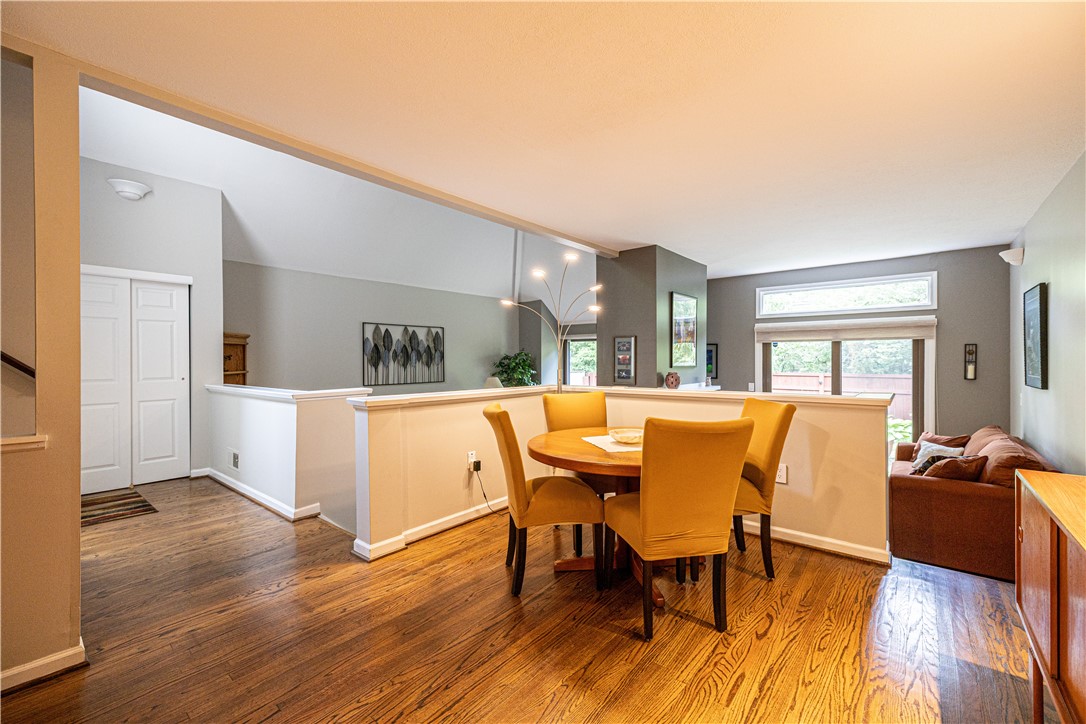 957 East Avenue Rochester, NY 14607 - Photo 11 of 27