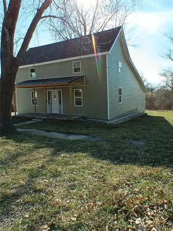 $168,000 | 107 North Evans Street, Armstrong, MO 65230