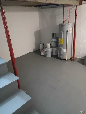 $219,000 | 107 North Evans Street, Armstrong, MO 65230