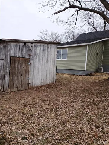 $219,000 | 107 North Evans Street, Armstrong, MO 65230