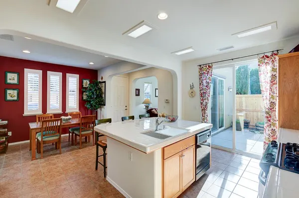 $405,900 | 3838 Moody Lane, Clovis, CA 93619