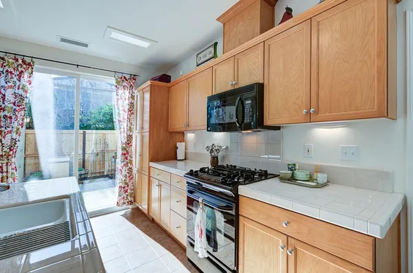 $405,900 | 3838 Moody Lane, Clovis, CA 93619