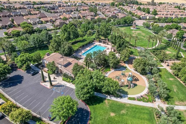 $397,500 | 3838 Moody Lane, Clovis, CA 93619